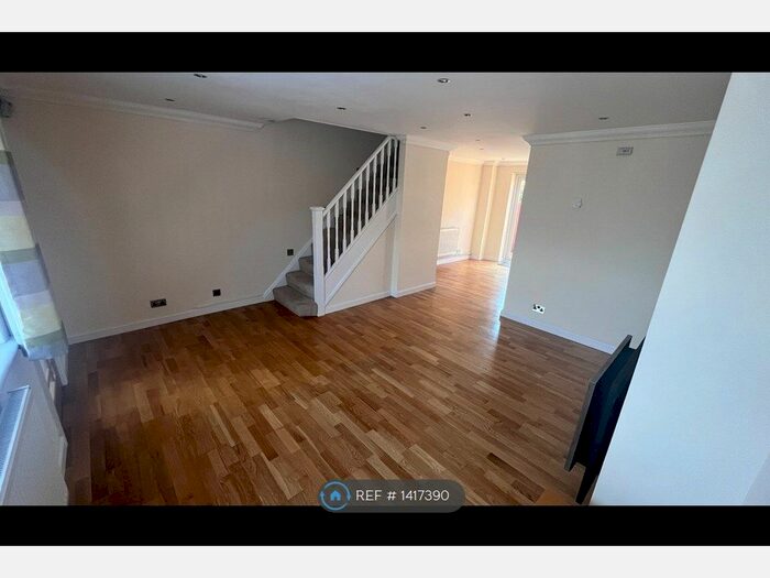 3 Bedroom Terraced House To Rent In Miskin Road, Dartford, DA1