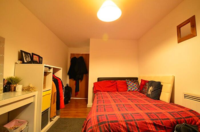 2 Bedroom Flat To Rent In Birmingham, B5