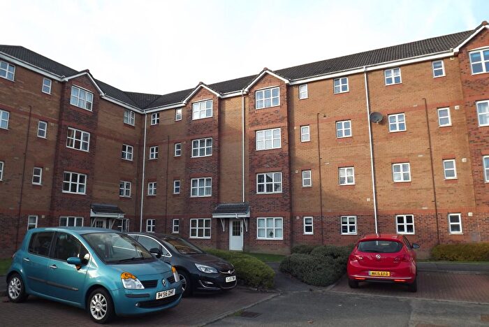 2 Bedroom Flat To Rent In Canavan Park, Falkirk, FK2