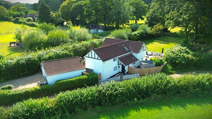 4 Bedroom Detached House For Sale In Higher Metcombe, EX11