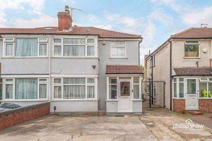 4 Bedroom Semi-Detached House For Sale In Morley Crescent West, Stanmore, HA7