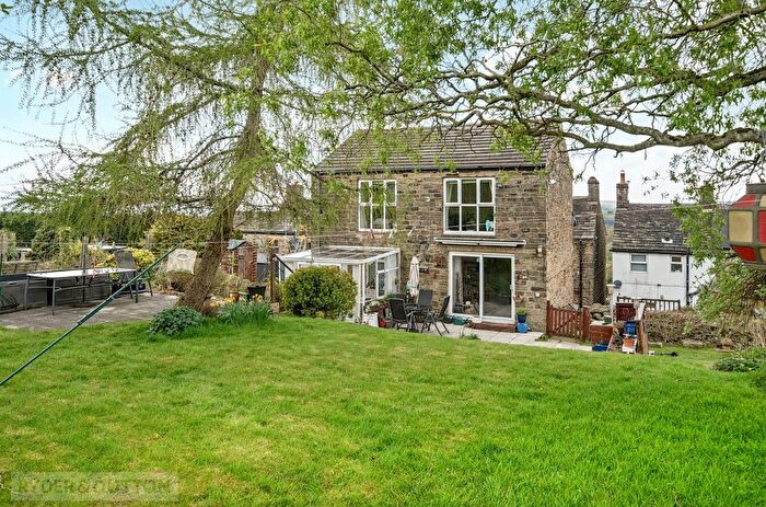 4 Bedroom Terraced House For Sale In Marple Road, Chisworth, Glossop, Derbyshire, SK13