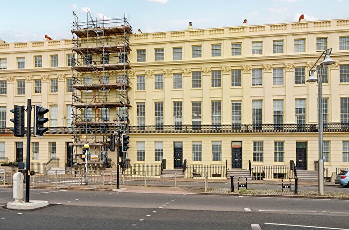 1 Bedroom Flat For Sale In Brunswick Terrace, Hove, East Sussex, BN3