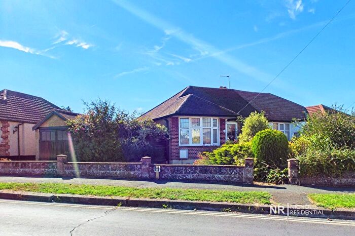 2 Bedroom Property For Sale In Derek Avenue, West Ewell, Surrey., KT19