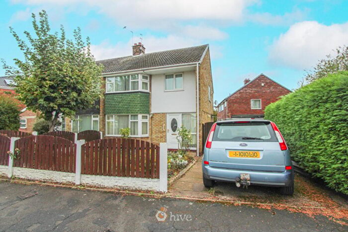 3 Bedroom Semi-Detached House For Sale In Ash Hill Crescent, Hatfield, Doncaster, DN7