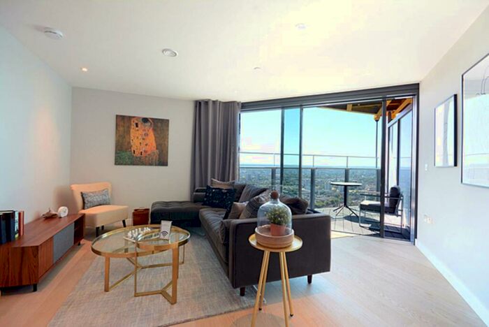 2 Bedroom Flat To Rent In Churchyard Row, Elephant And Castle, London, SE11