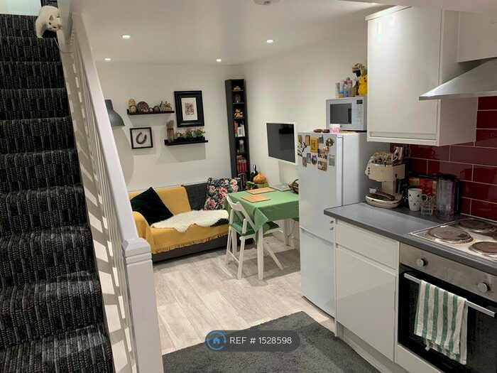 1 Bedroom Flat To Rent In Church Road, London, W7