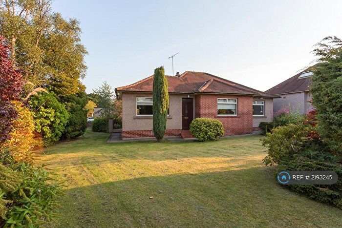 3 Bedroom Bungalow To Rent In Woodlands Grove, Edinburgh, EH15