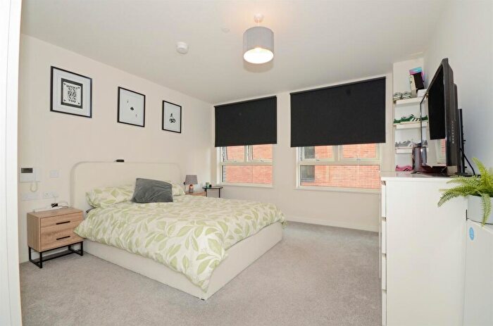 1 Bedroom Flat For Sale In Eastman Road, Harrow, HA1