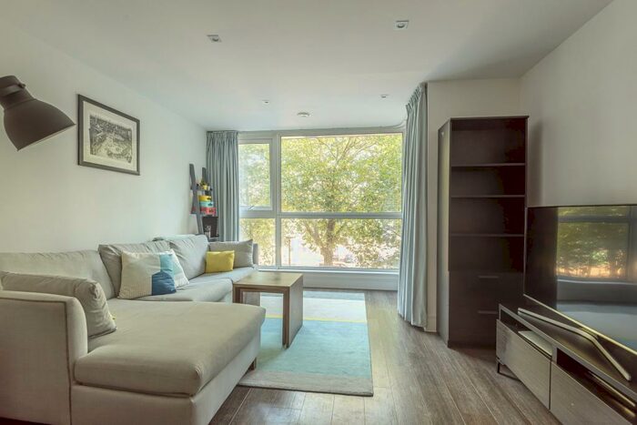 1 Bedroom Apartment To Rent In Rope Street, Surrey Docks, SE16