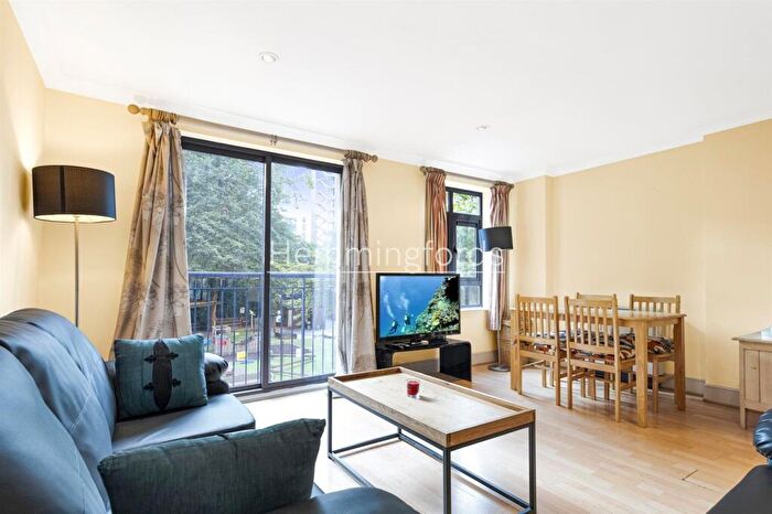 2 Bedroom Apartment To Rent In Cobalt Building, Bridgewater Square, EC2Y