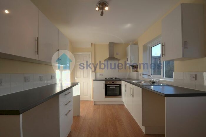 2 Bedroom Semi-Detached House To Rent In Raymede Drive, Nottingham, NG5