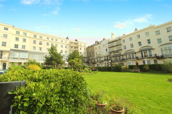 1 Bedroom Flat To Rent In Marine Square, Brighton, East Sussex, BN2