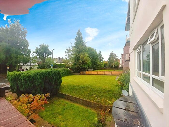 2 Bedroom Flat To Rent In Widmore Road, Bromley, BR1