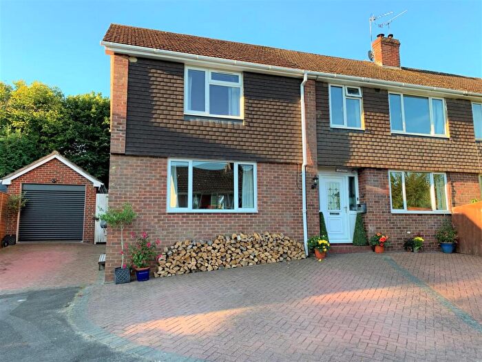 4 Bedroom Semi-Detached House For Sale In Chiltlee Close, Liphook, GU30