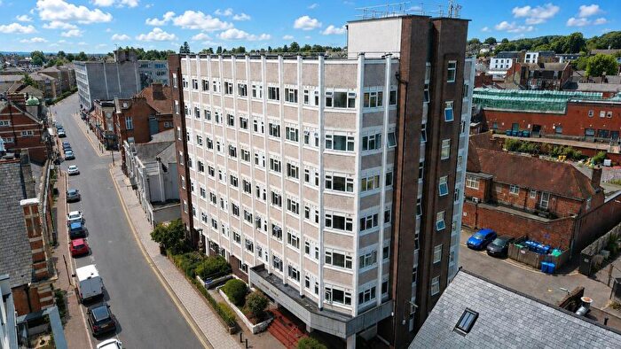 1 Bedroom Apartment For Sale In Station Road, Aldershot, GU11