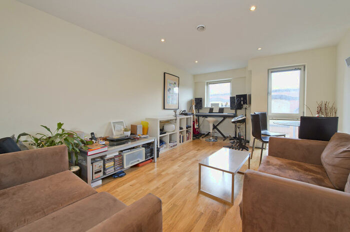 1 Bedroom Apartment To Rent In Hare Marsh, London, E2