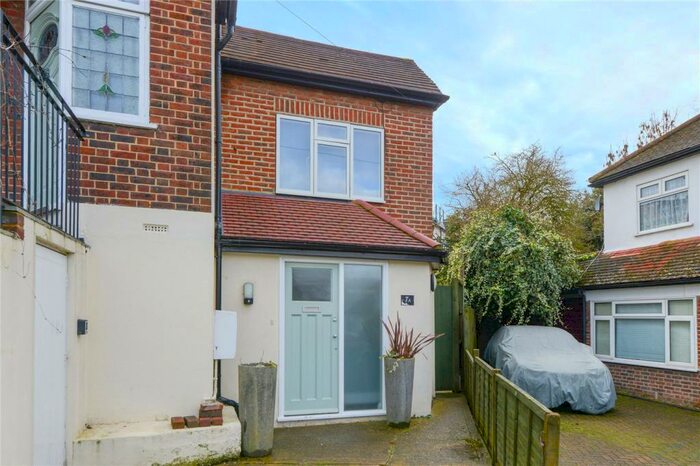 2 Bedroom House To Rent In Portal Close, West Norwood, London, SE27