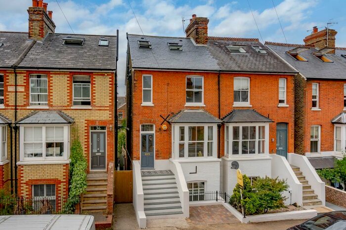 4 Bedroom Semi-Detached House To Rent In Cornfield Road, Reigate, RH2