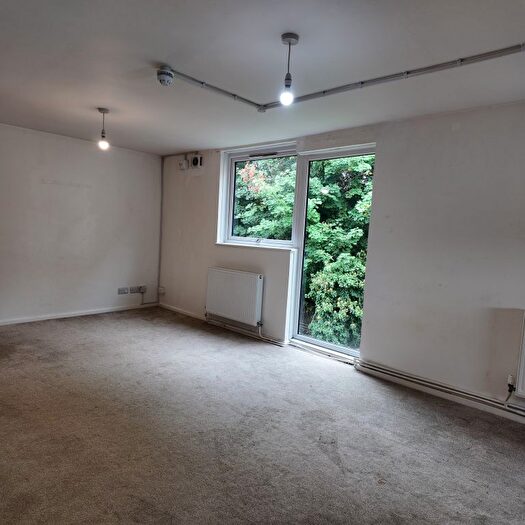 2 Bedroom Flat To Rent In Princess Mary Avenue, Gillingham, ME4