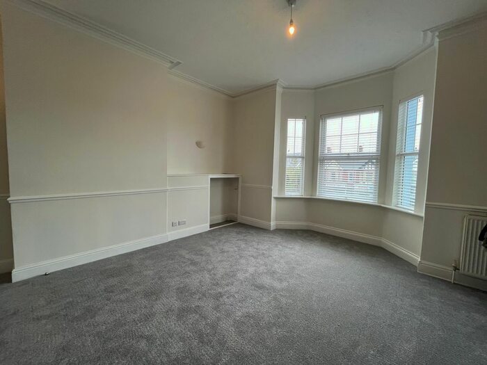 1 Bedroom Flat To Rent In Exeter Road, Exmouth, EX8