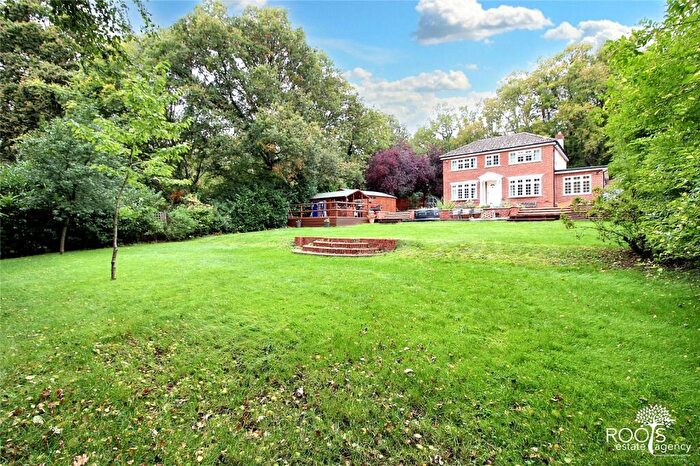 4 Bedroom Detached House For Sale In Newbury, Berkshire, RG20