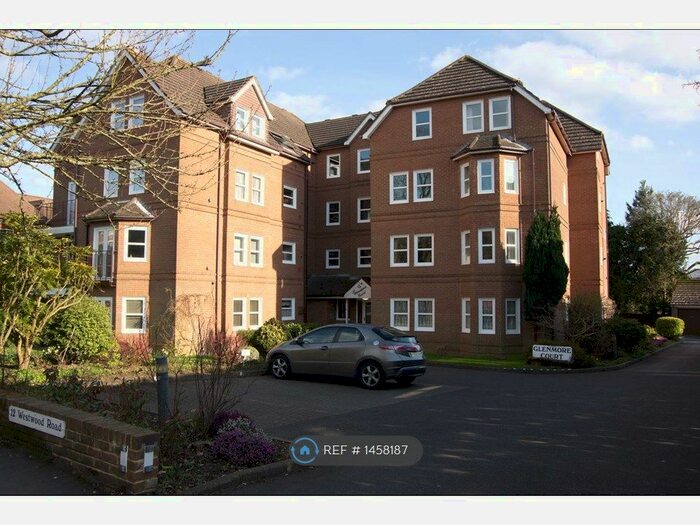 2 Bedroom Flat To Rent In Glenmore Court, Southampton, SO17