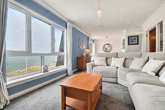 2 Bedroom Flat For Sale In Cloch Road, Inverclyde, Gourock, PA19