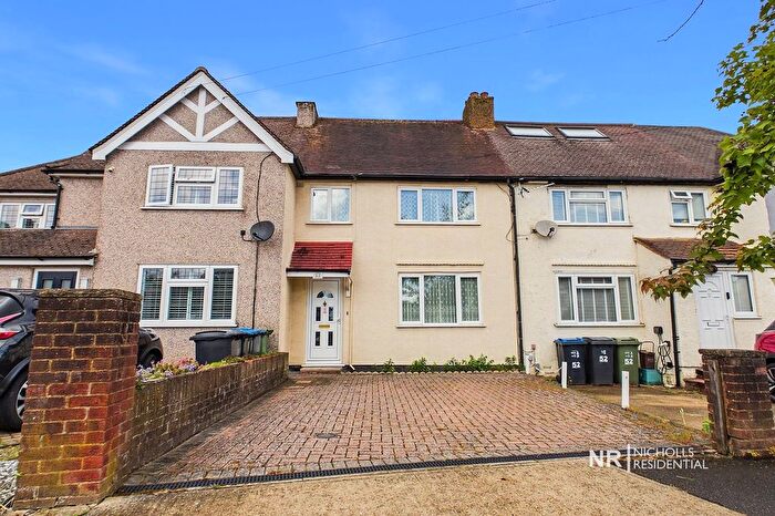 3 Bedroom Property For Sale In Hemsby Road, Chessington, Surrey., KT9