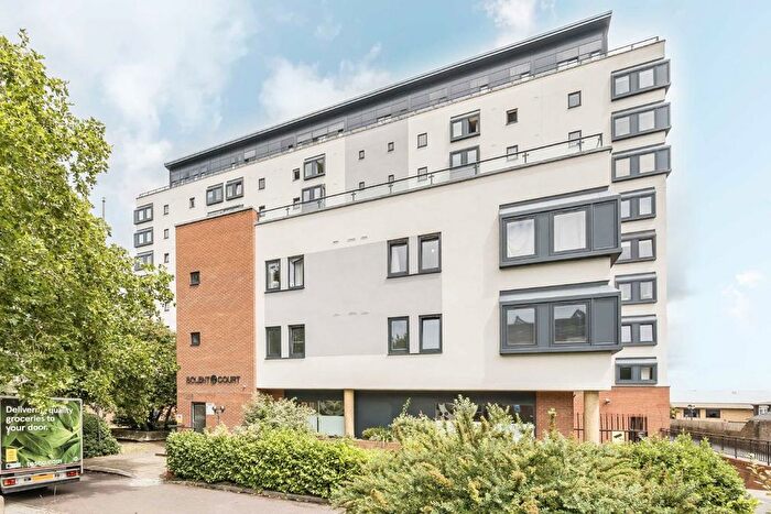 2 Bedroom Flat For Sale In London Road, London, SW16