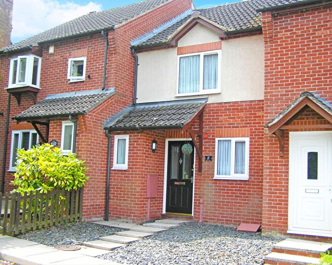 2 Bedroom Town House For Sale In Albert Court, Whetstone, Leicester, LE8