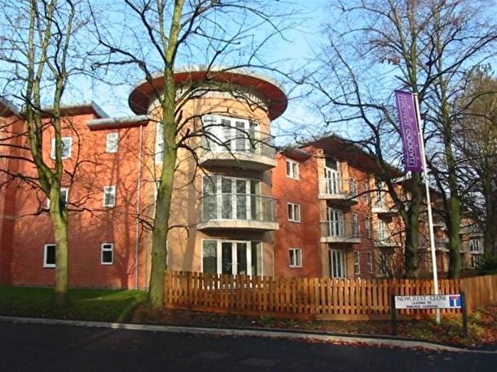 2 Bedroom Apartment To Rent In Pineview Gardens, Derby, Littleover, DE23