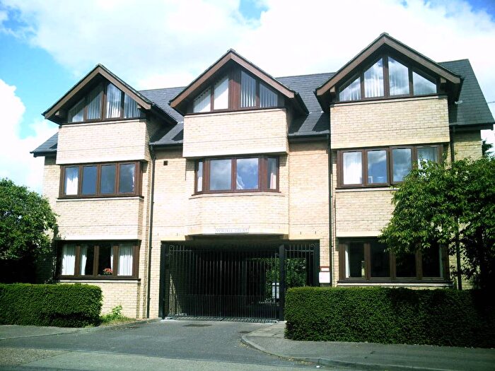 1 Bedroom Flat To Rent In High Street, Cambridge, CB4