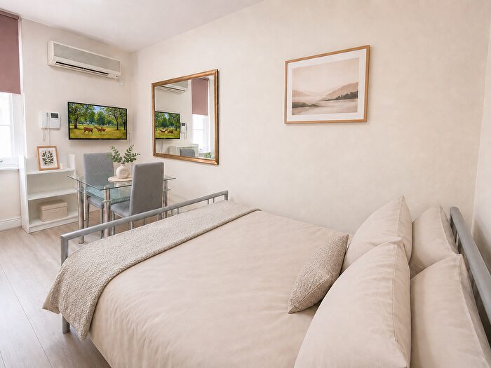 Studio To Rent In Cromwell Road, London, SW7