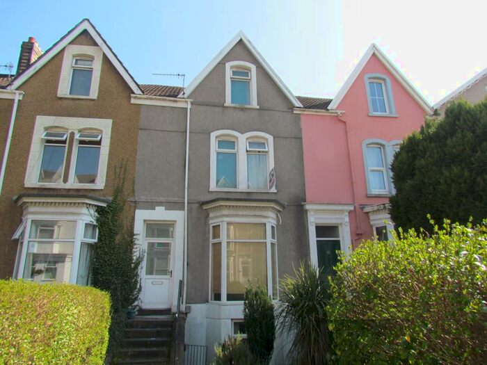 5 Bedroom House To Rent In King Edwards Road, Brynmill, Swansea, SA1