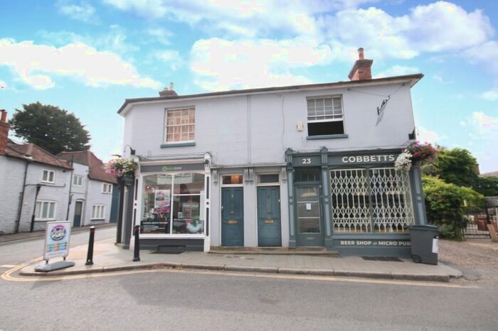 1 Bedroom Flat To Rent In West Street, Dorking, RH4