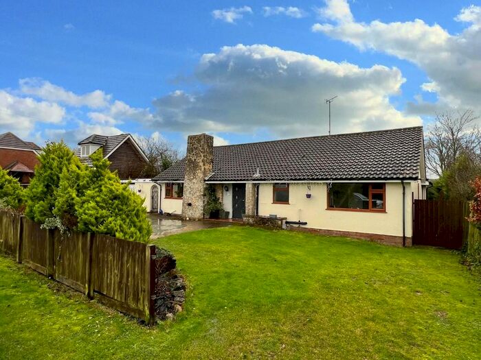 4 Bedroom Detached Bungalow For Sale In Landsdowne, Aldington Frith, Ashford, Kent, TN25