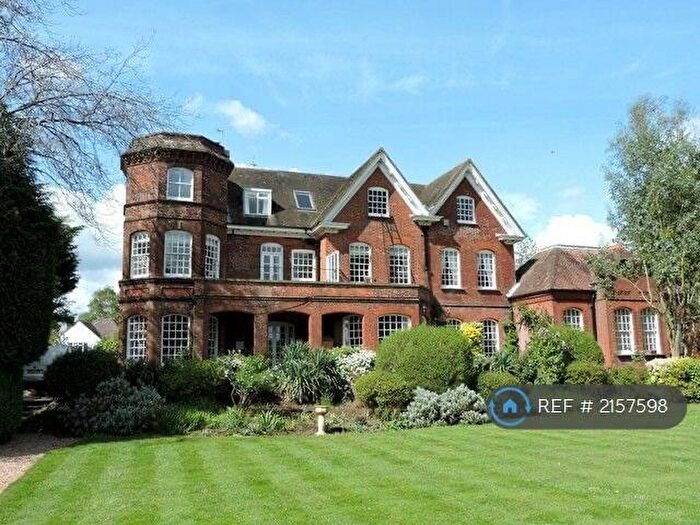 2 Bedroom Flat To Rent In Summersbury Drive, Shalford, Guildford, GU4