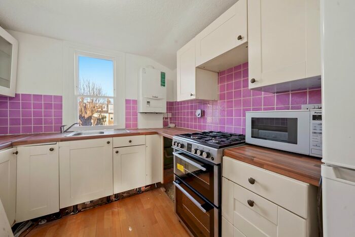 1 Bedroom Flat To Rent In Bawdale Road, East Dulwich, London, SE22