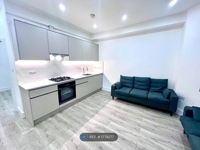 3 Bedroom Maisonette To Rent In Pinner Road, Harrow, HA1