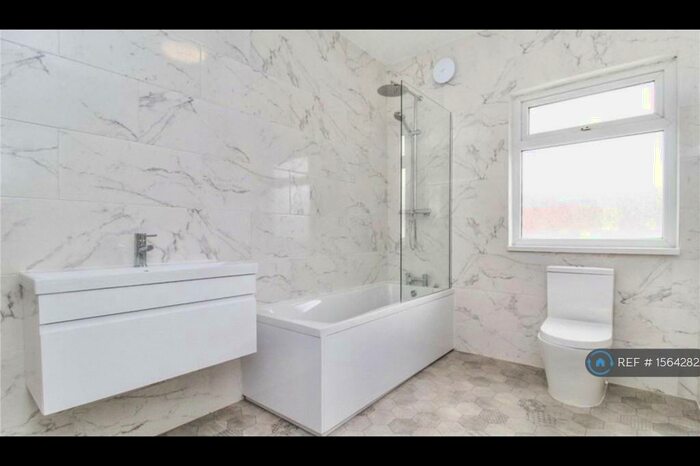 3 Bedroom Terraced House To Rent In Chester Road, Anfield, Liverpool, L6