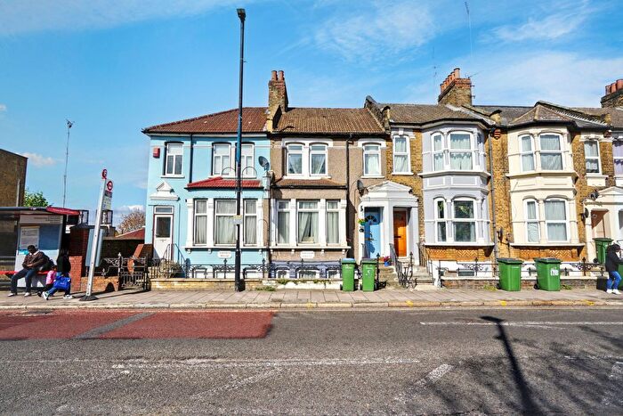 1 Bedroom Flat For Sale In Plumstead High Street, London, SE18