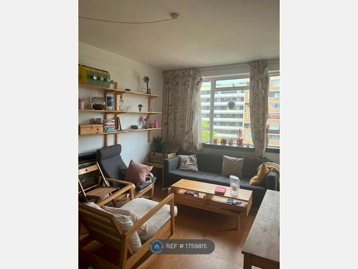 3 Bedroom Flat To Rent In Kendal House, London, N1