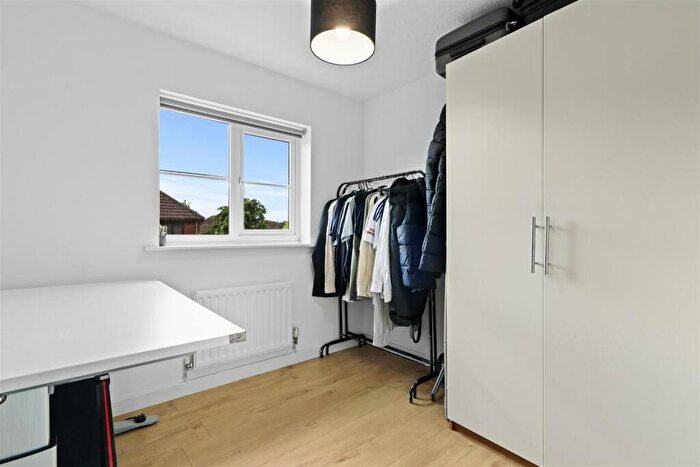 3 Bedroom End Of Terrace House For Sale In St. Boswells Close, Hailsham, BN27