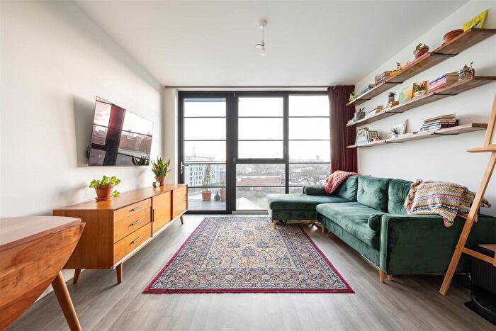 1 Bedroom Flat For Sale In Hart Yard, London, E3