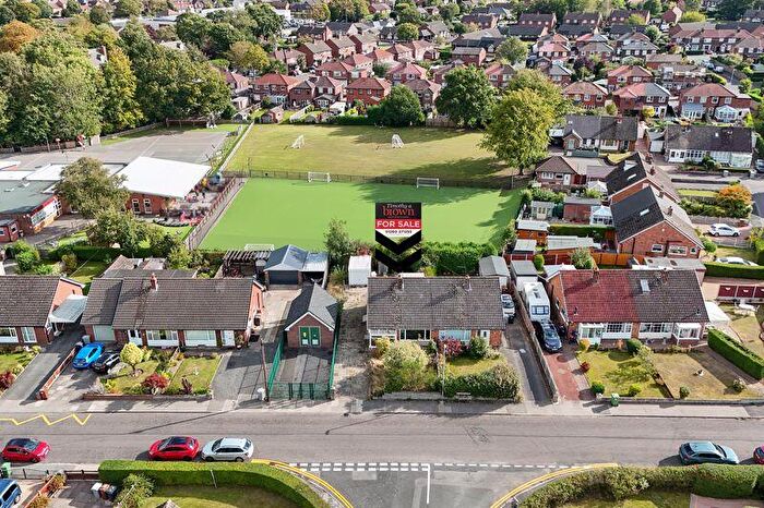 2 Bedroom Bungalow For Sale In Ullswater Road, Congleton, CW12