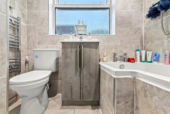 2 Bedroom Semi-Detached Bungalow For Sale In Selmeston Road, Eastbourne, BN21
