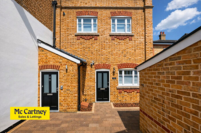 1 Bedroom Flat To Rent In Devon Mews, Chelmsford, Essex, CM2