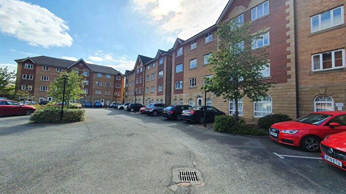 2 Bedroom Flat To Rent In Labrador Quay, Salford Quays, M50