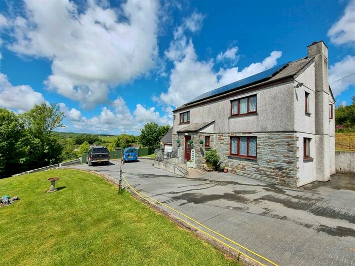 4 Bedroom Detached House For Sale In Launceston Road, Launceston, PL15